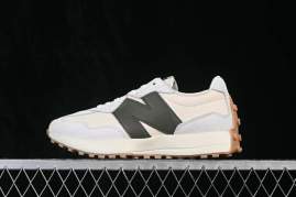 Picture for category New Balance 327